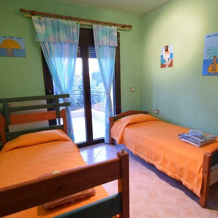 ניאה סקיוני Holiday Villa Vee מראה חיצוני תמונה
