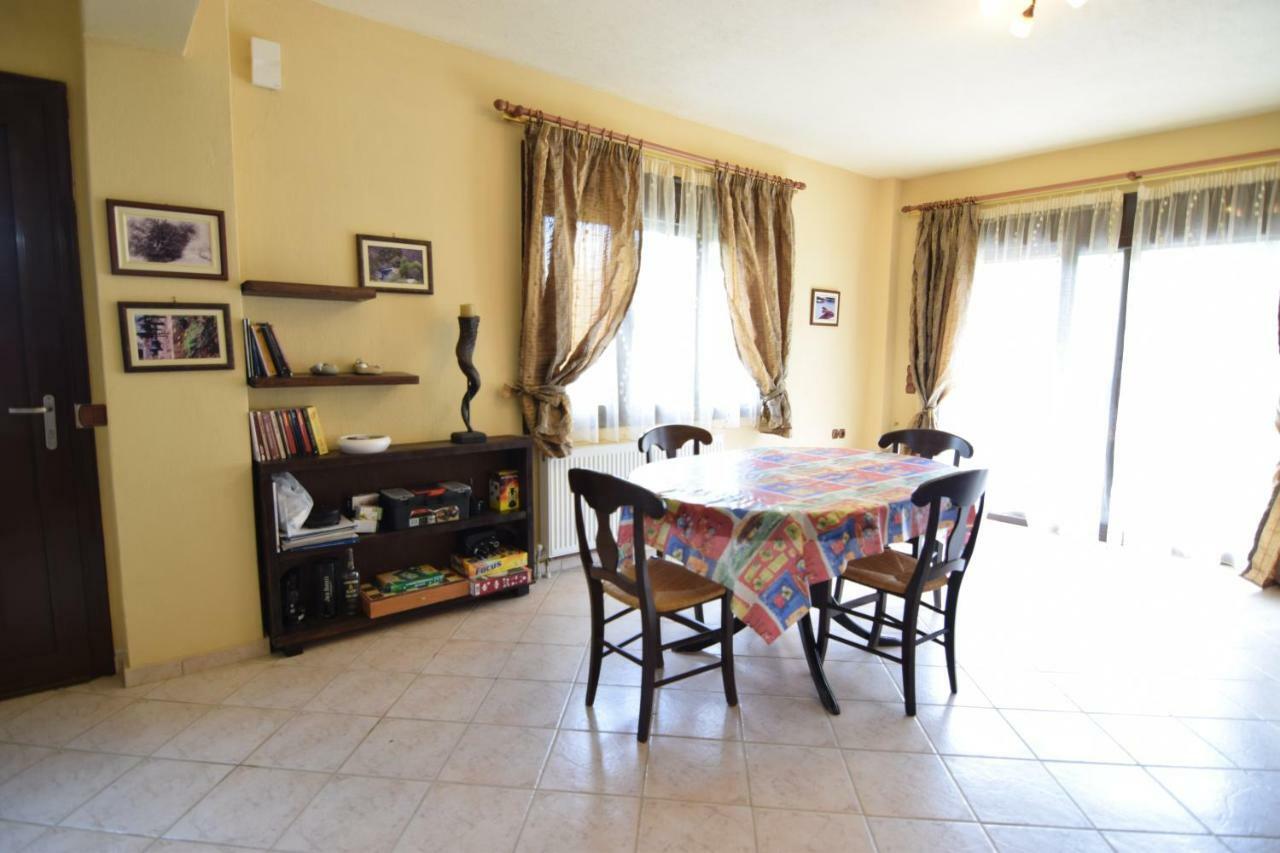 ניאה סקיוני Holiday Villa Vee מראה חיצוני תמונה