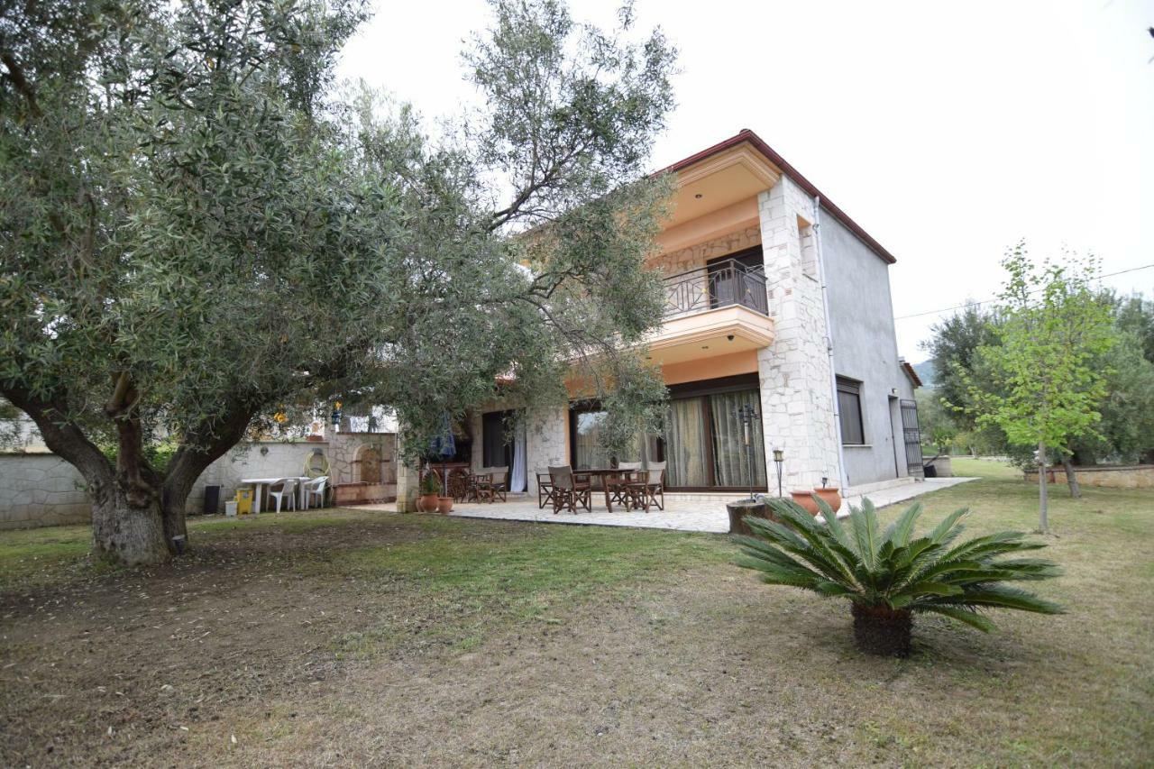ניאה סקיוני Holiday Villa Vee מראה חיצוני תמונה