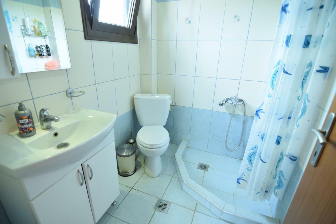 ניאה סקיוני Holiday Villa Vee מראה חיצוני תמונה
