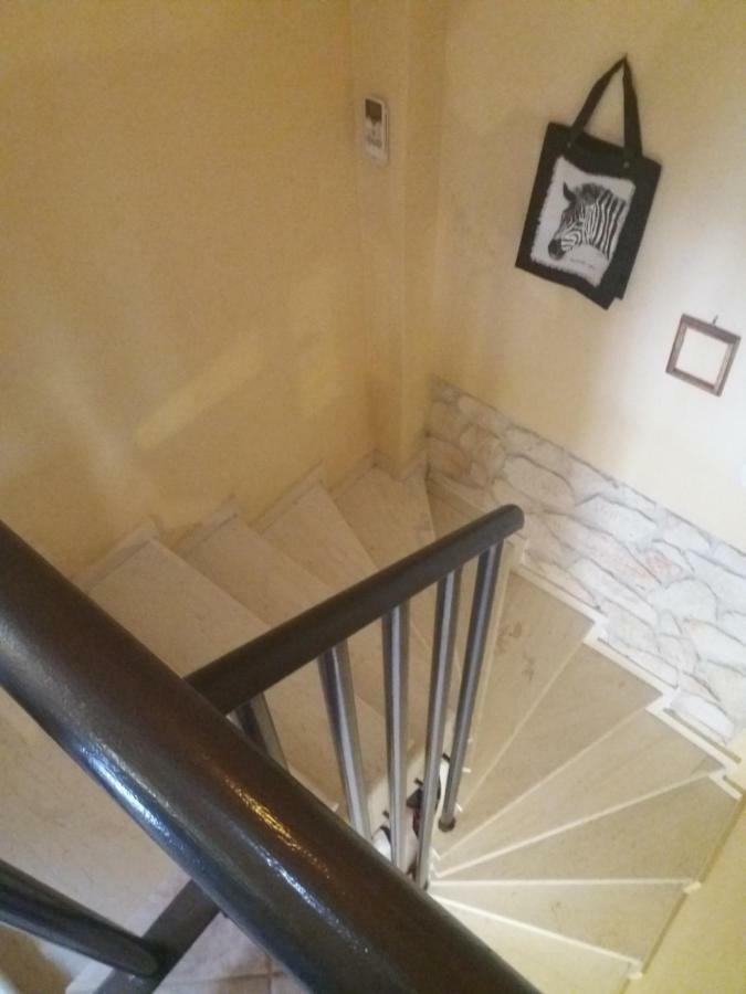 ניאה סקיוני Holiday Villa Vee מראה חיצוני תמונה